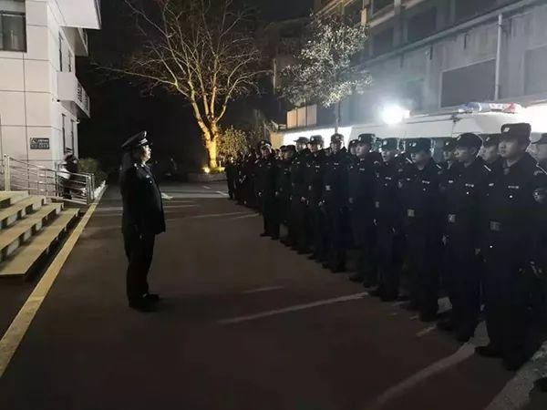 东宝警方突查娱乐场所按摩店……查验可疑人员91人